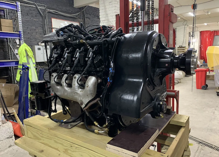 Двигатель для аэро лодки в сборе с ременным редуктором